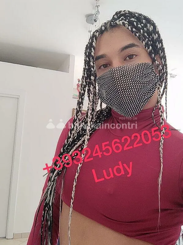 Ludmylla Tour