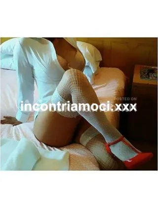 14 - Massaggiatrice Ita Escort Torino - 3883542495