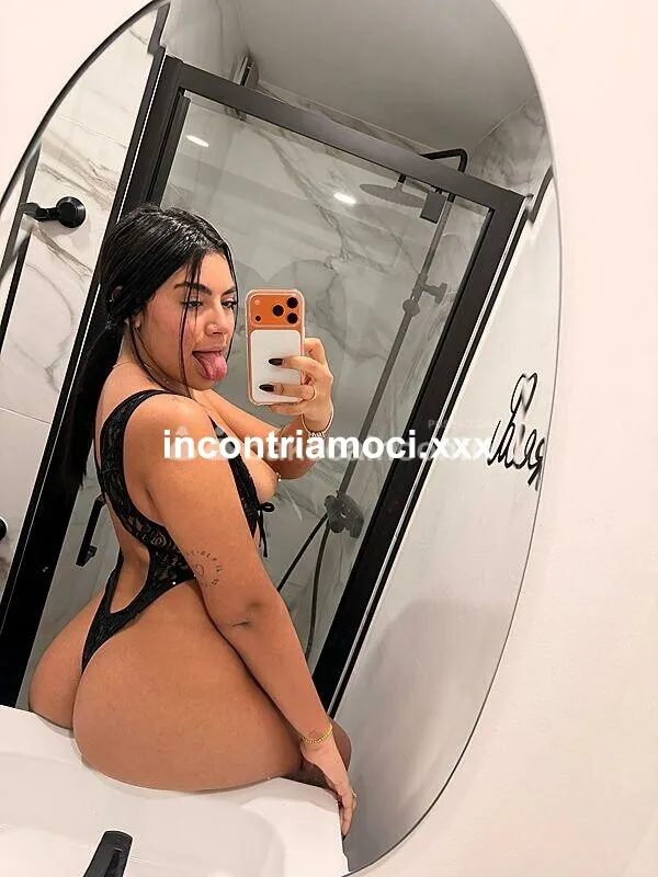 Mia