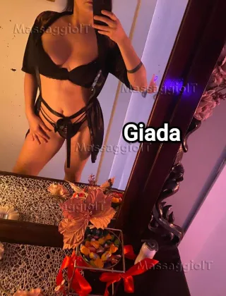 5 - Essenza Massaggi Como - 3513089533