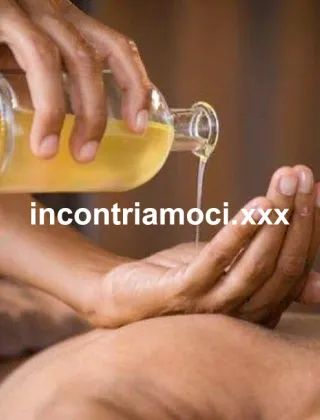19 - Massaggiatrice Escort Savona - 3803642463
