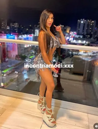 13 - Ragazza Sexy Escort Taranto - 3335333988