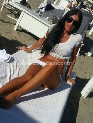 1 - Beker Escort Lucca - 3345727000
