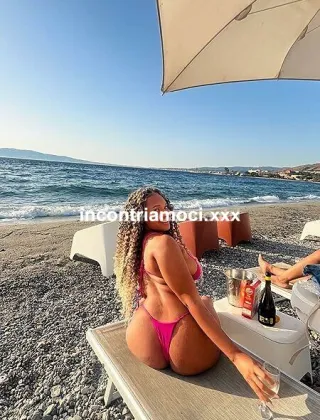 2 - Bia Brasiliana Escort Bari - 3318943417