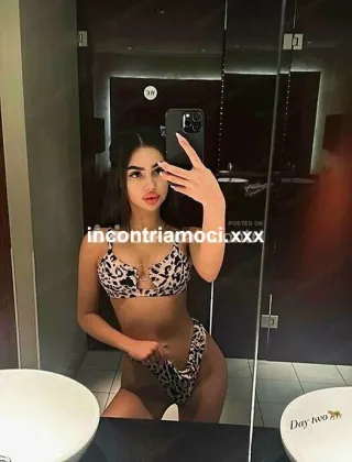 9 - Alyss Escort Varese - 3932290235