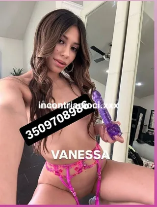 23 - Vittoria Escort Napoli - 3509708986