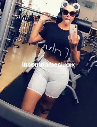 4 - Victoria Escort Sassari - 3348636457