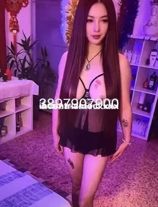 1 - .... Escort Treviso - 3897907900