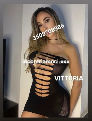 17 - Vittoria Escort Napoli - 3509708986
