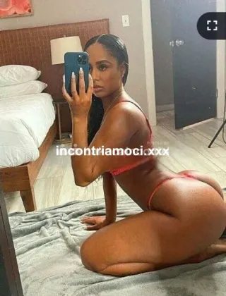 10 - Latina Duecentoquatt Escort Biella - 3513376411