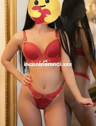 4 - Lora Escort Salerno - 3512999627