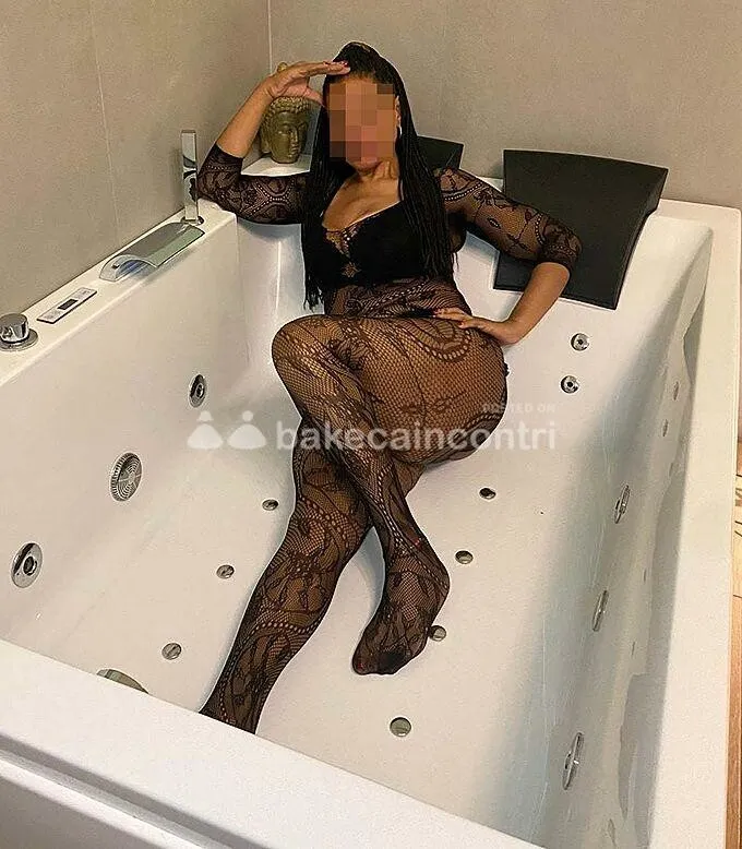 Domina Hot