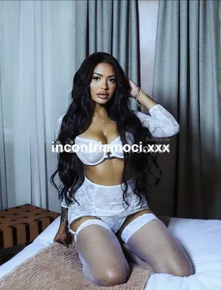2 - Imola Escort Napoli - 3933773761