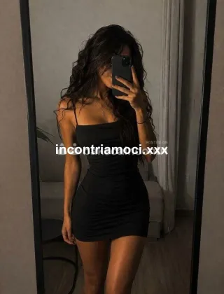 1 - Salerno Massaggiatri Escort Salerno - 3758895802