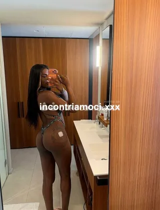 7 - Sexy Mulata Trans Roma - 3928630669