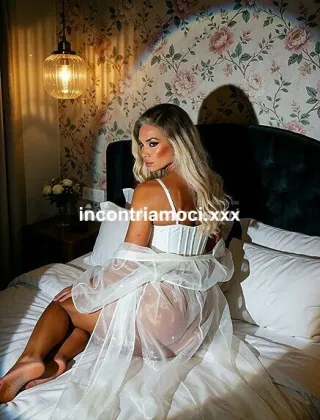 3295576383 - Bruna 26 Trans Teramo
