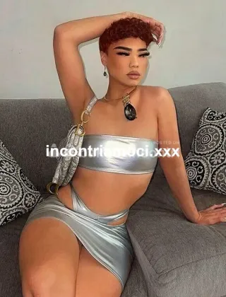 2 - Laura Trans Varese - 3205679461