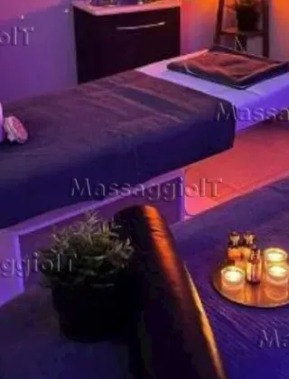 3513369946 - Massaggiatrice Esegue.stupendo Massaggio