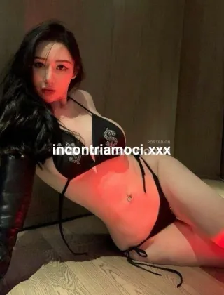 12 - Ragazza Orientale Escort Vicenza - 3931156589